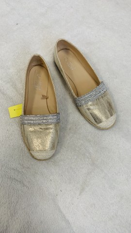 Slip-on čevlji, št. 38