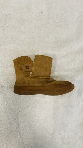 UGG usnjeni (pravo usnje) gležnarji, št. 28.5